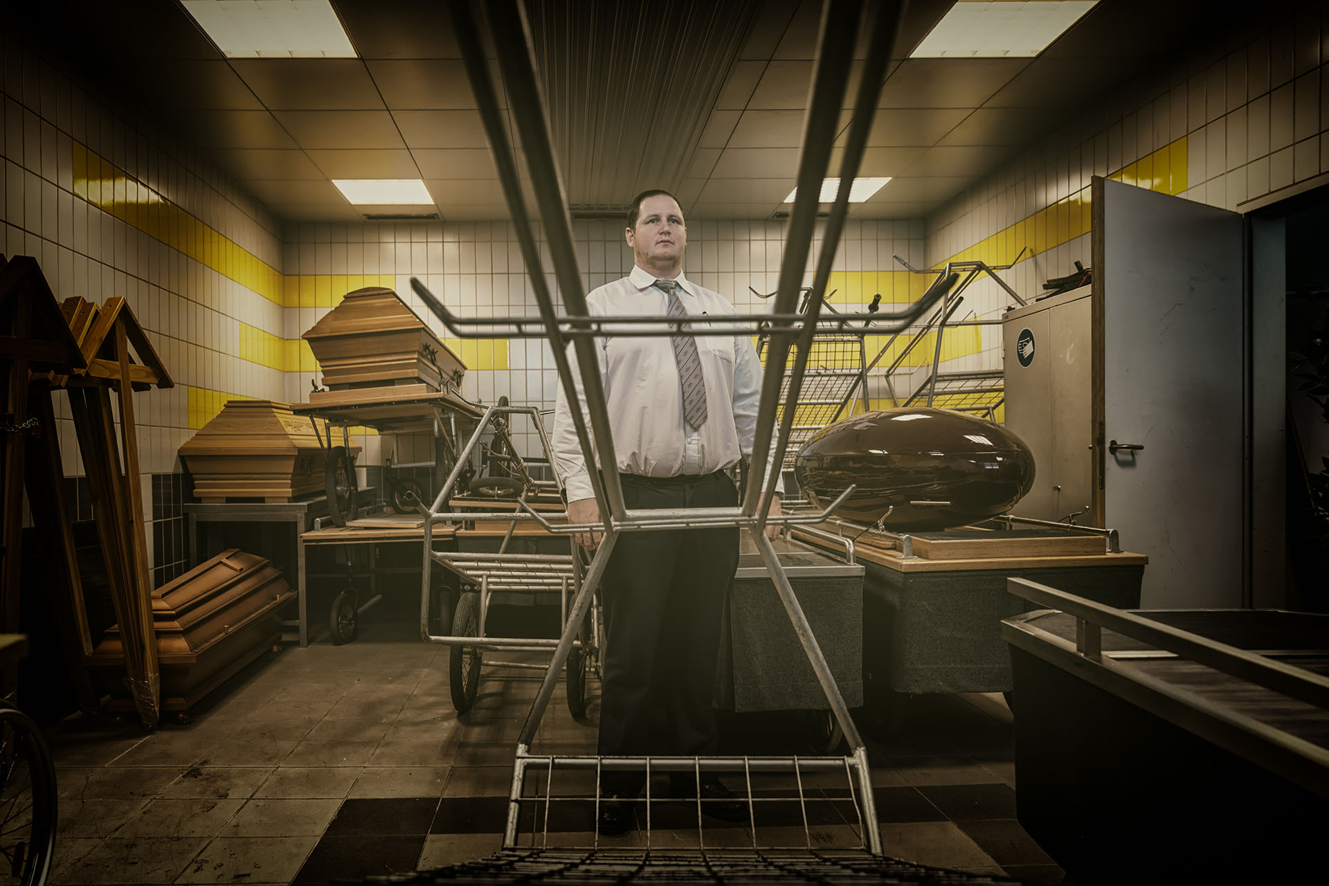 „Zwischen Abschied und Unsichtbarkeit” Eine Fotoausstellung von Niki Schreinlechner – Bestattung Graz