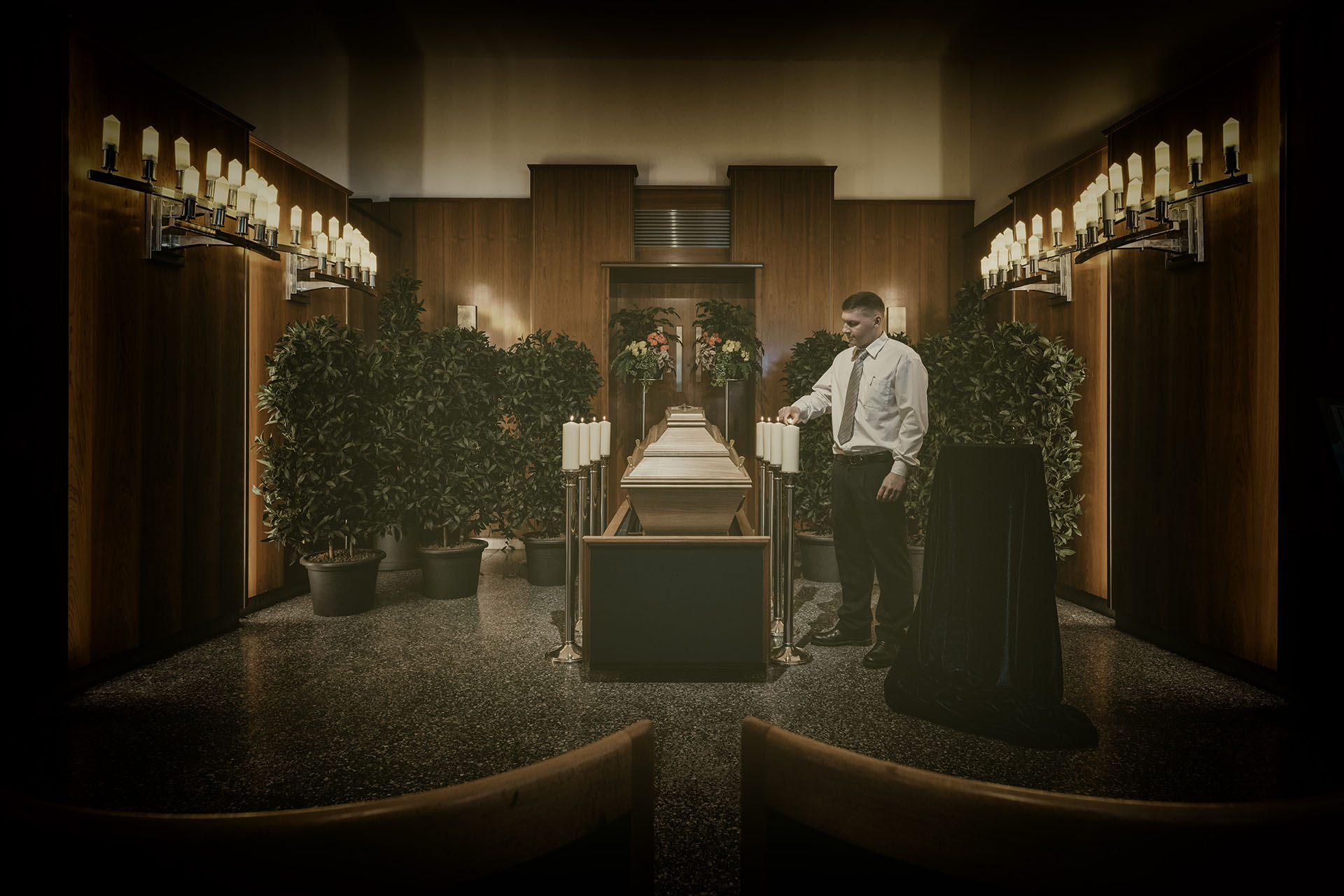 „Zwischen Abschied und Unsichtbarkeit” Eine Fotoausstellung von Niki Schreinlechner – Bestattung Graz