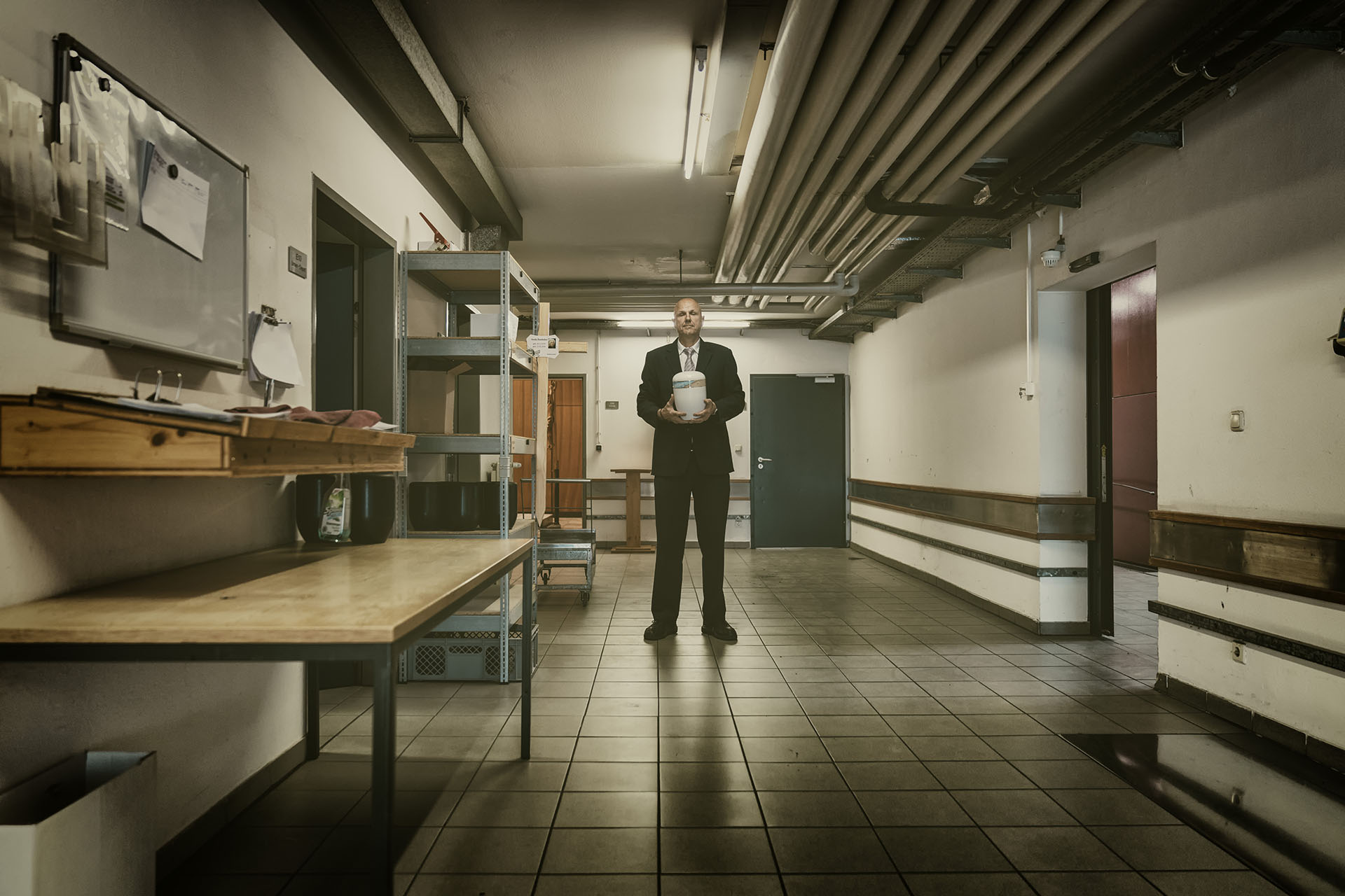 „Zwischen Abschied und Unsichtbarkeit” Eine Fotoausstellung von Niki Schreinlechner – Bestattung Graz